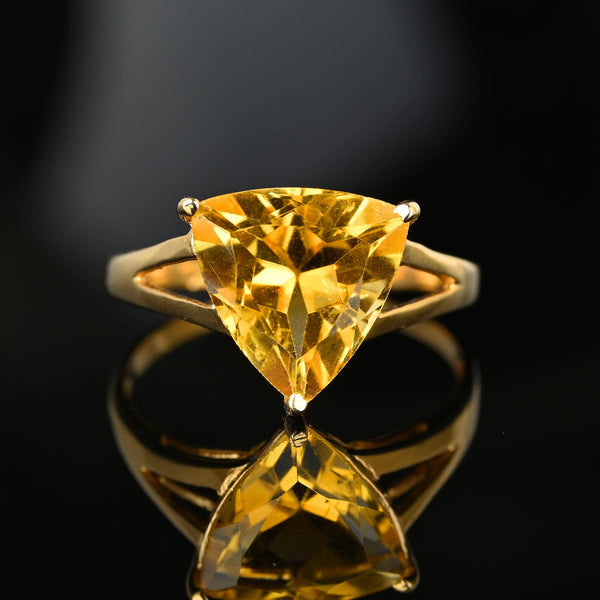 Vintage Trillion Cut Citrine Solitaire Ring in Gold - Boylerpf