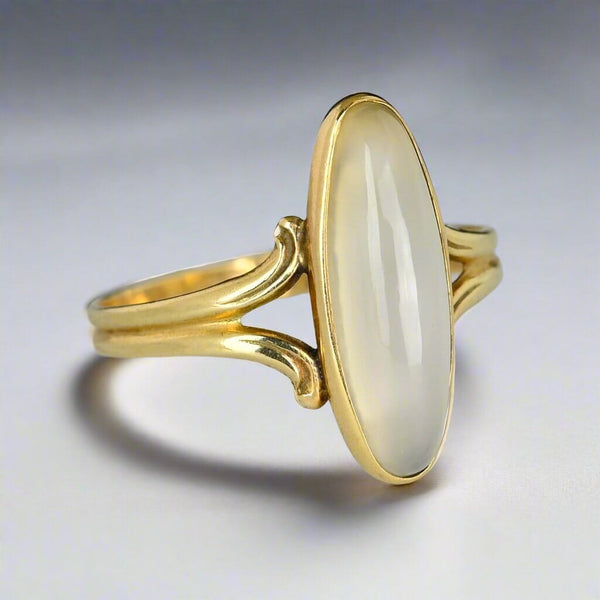 Fine Vintage 10K Gold Moonstone Oval Cabochon Ring - Boylerpf