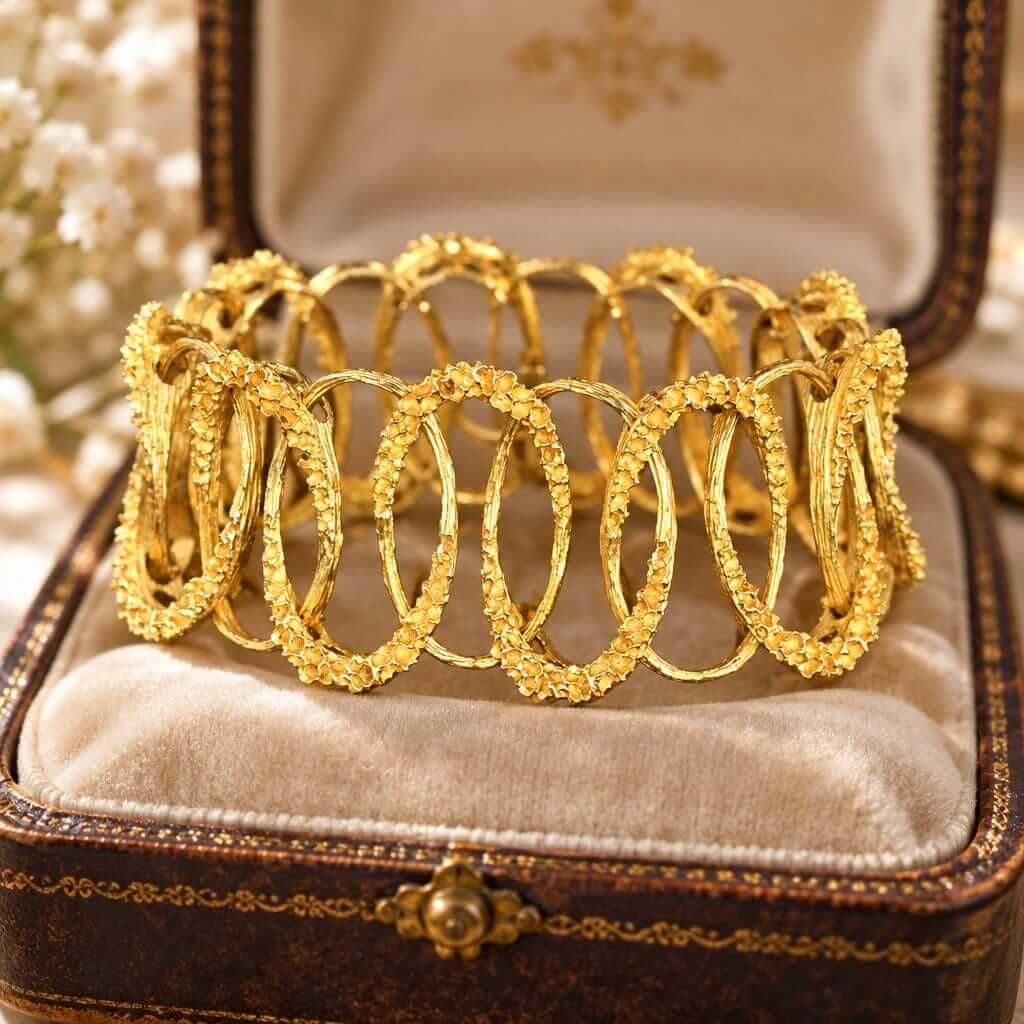 Vintage 1960s Industria Argentina 18K gold cuff bracelet