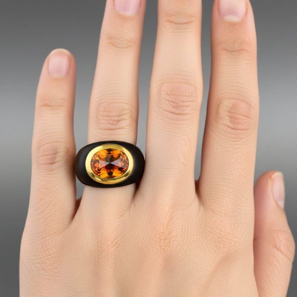 Vintage 14K Gold Citrine & Black Onyx Dome Signet Ring