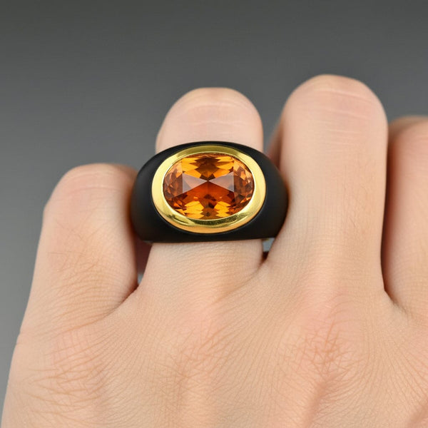 Vintage 14K Gold Citrine & Black Onyx Dome Signet Ring