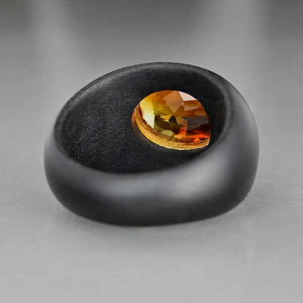 Vintage 14K Gold Citrine & Black Onyx Dome Signet Ring