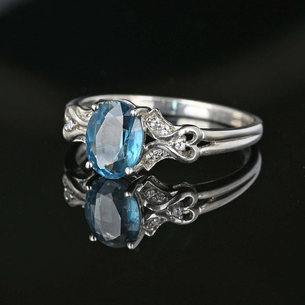 Vintage White & Blue Topaz Solitaire Ring in Silver - Boylerpf