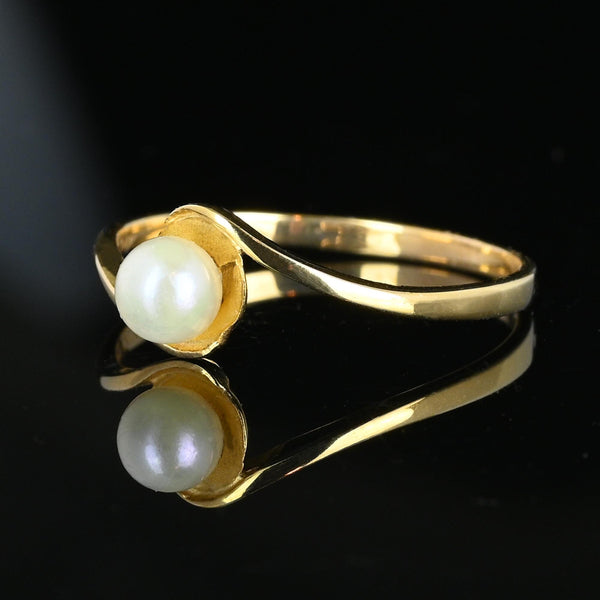 Elegant 14K Gold Bypass Pearl Solitaire Ring - Boylerpf