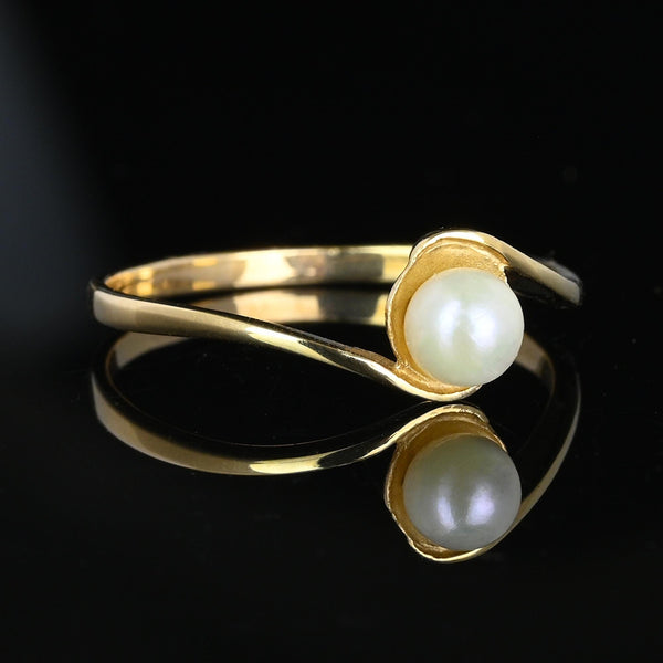 Elegant 14K Gold Bypass Pearl Solitaire Ring - Boylerpf