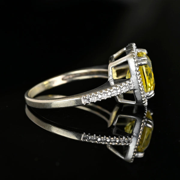Vintage Diamond Halo Lemon Quartz Ring in White Gold - Boylerpf