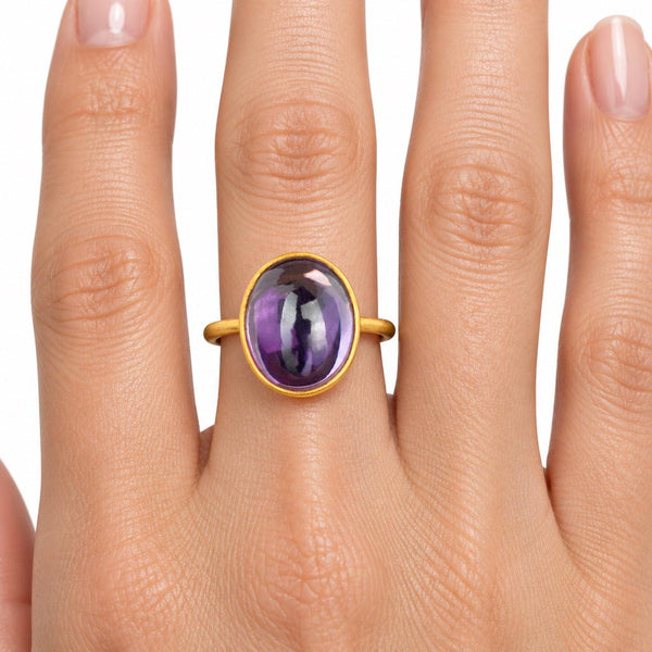 Vintage Natural Amethyst Cabochon 18K Gold Ring