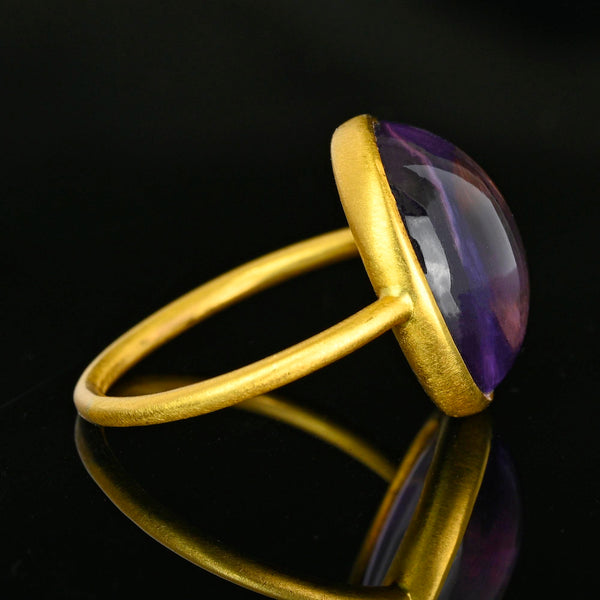 Vintage Natural Amethyst Cabochon 18K Gold Ring