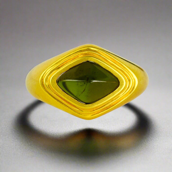 Vintage 14K Gold Sugarloaf Cabochon Green Tourmaline Ring - Boylerpf