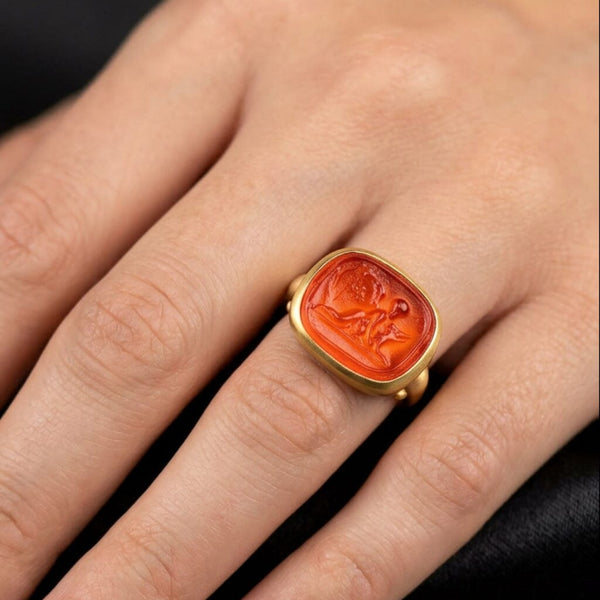 Vintage 14K Gold Venetian Glass Intaglio Signet Ring