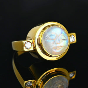 Vintage 18K Gold Man in Moon Carved Moonstone Ring - Boylerpf