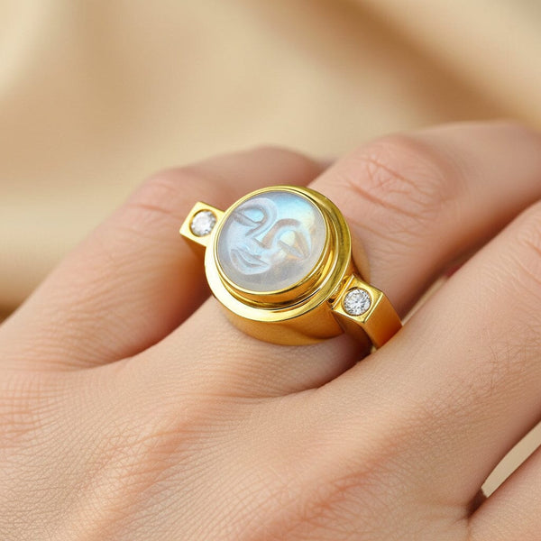 Vintage 18K Gold Man in Moon Carved Moonstone Ring - Boylerpf