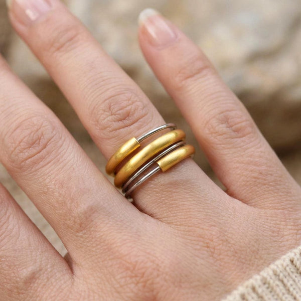 Vintage 18K Yellow and White Gold Spiral Ring Band
