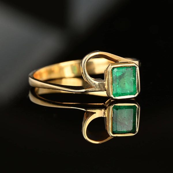 Modernist 18K Gold Bypass Solitaire Emerald Ring - Boylerpf