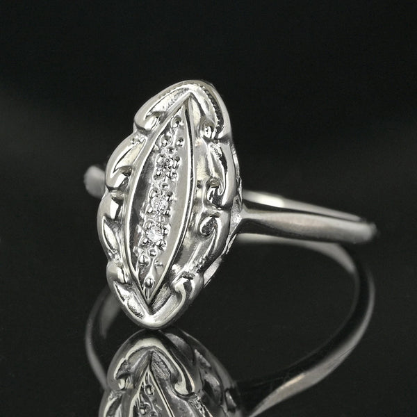 Art Deco 10K White Gold Three Stone Diamond Ring - Boylerpf