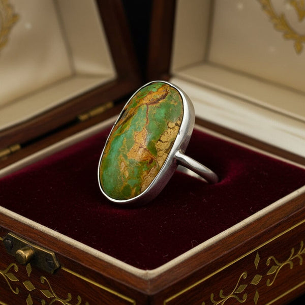 Vintage Natural Oval Turquoise Cabochon Ring - Sterling Silver