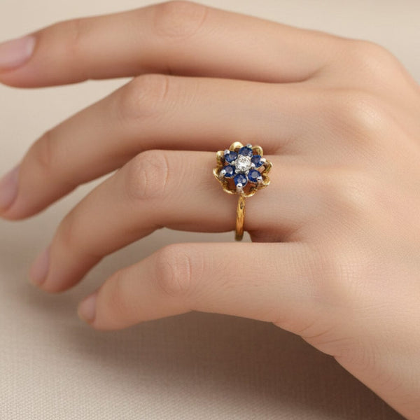 Vintage 14K Gold Diamond Blue Sapphire Flower Ring