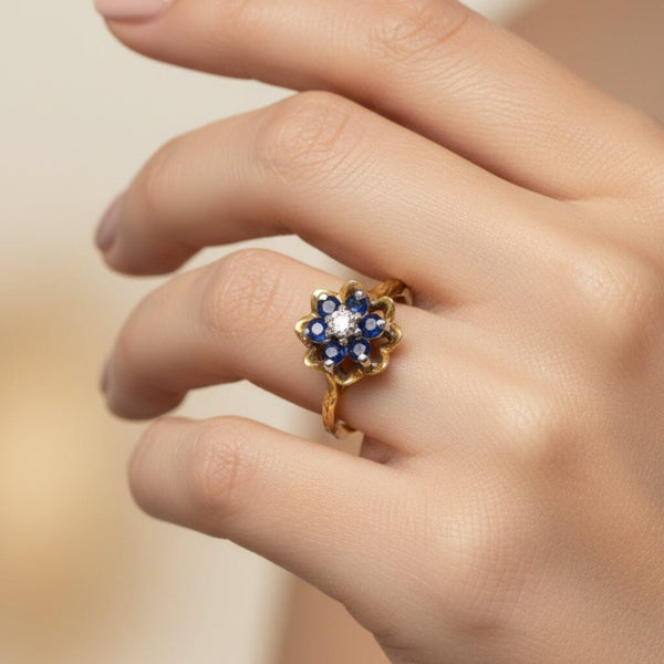 Vintage 14K Gold Diamond Blue Sapphire Flower Ring