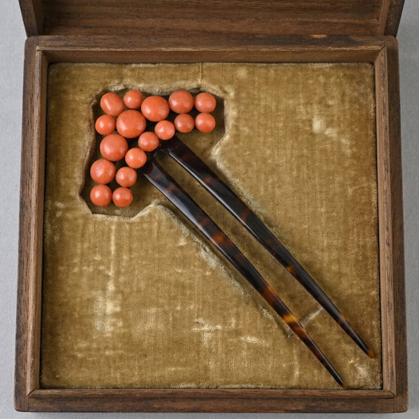 Antique Victorian Coral Hair Pin in Gilt Silver and Shell - Boylerpf