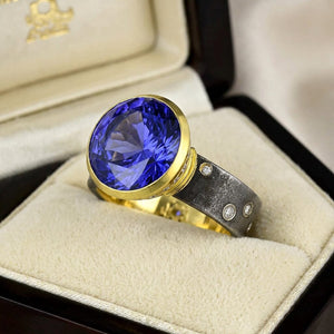 Pat Flynn Queen’s Ring 7.14ct Tanzanite 18K Gold Diamond - Boylerpf