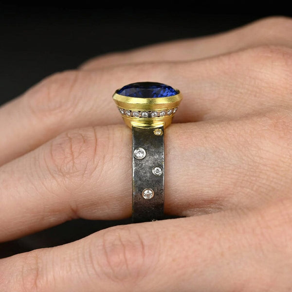 Pat Flynn Queen’s Ring 7.14ct Tanzanite 18K Gold Diamond - Boylerpf