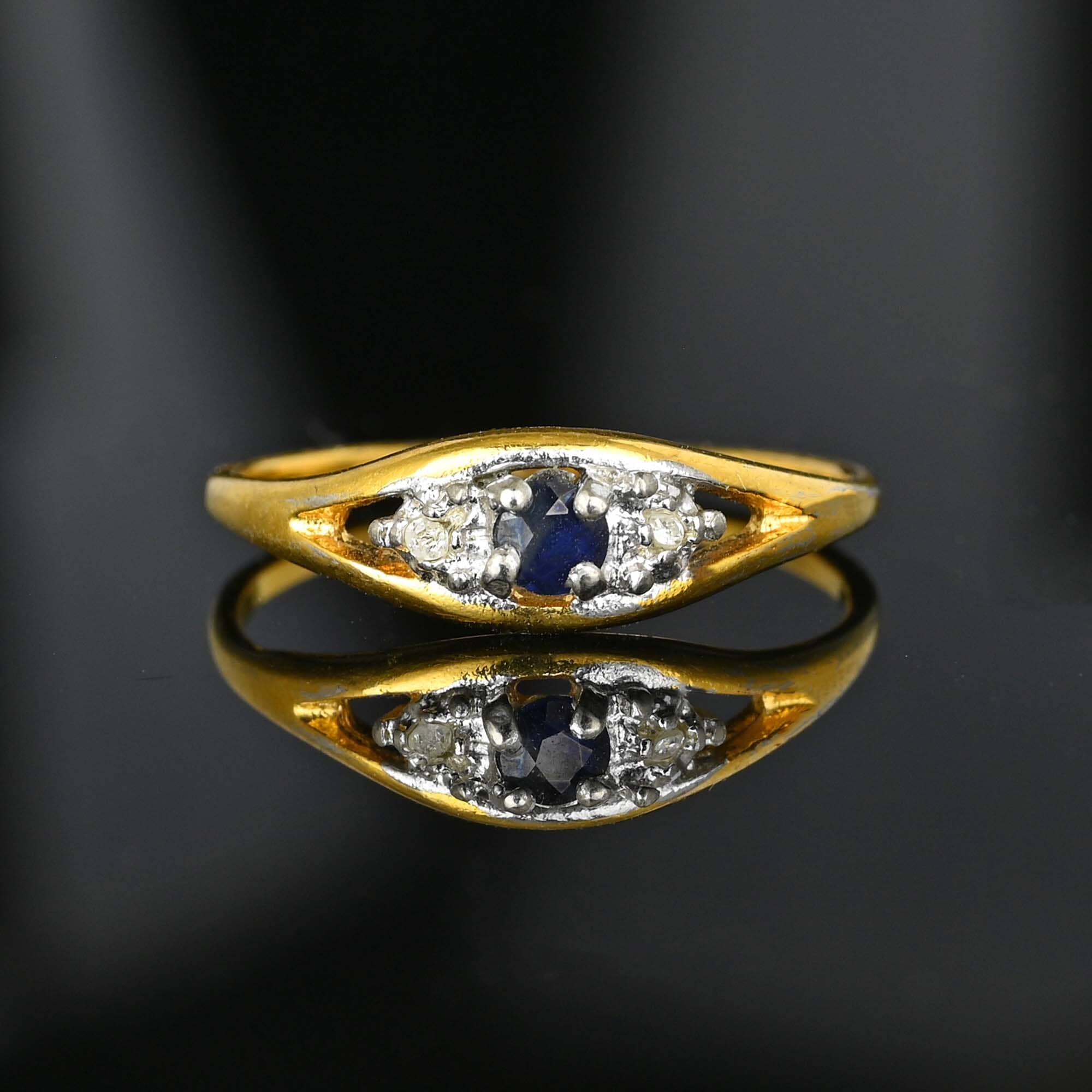 10kt Antique authentic sapphire and diamond ring