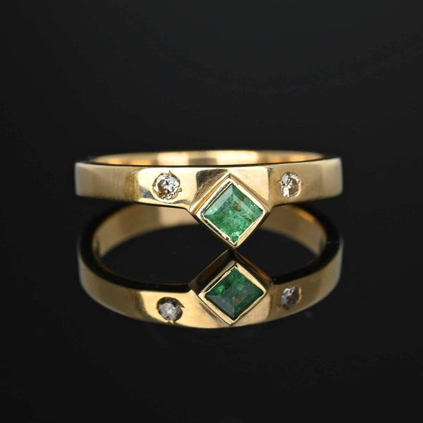 Vintage Diamond Step Cut Emerald Ring Band in Gold - Boylerpf