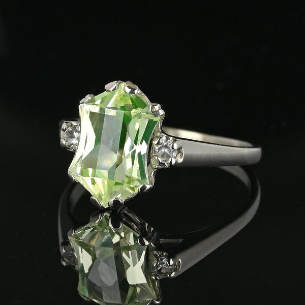 Vintage 10K White Gold Fancy Cut Green Spinel Ring - Boylerpf