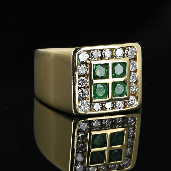 Exquisite Emerald Diamond Halo Cluster Signet Ring in 14K Gold - Boylerpf