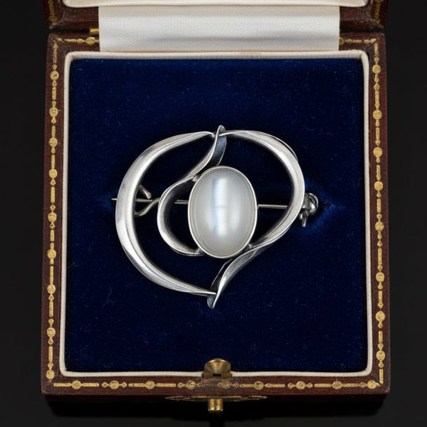 Arts & Crafts Moonstone Sterling Silver Heart Brooch - Boylerpf