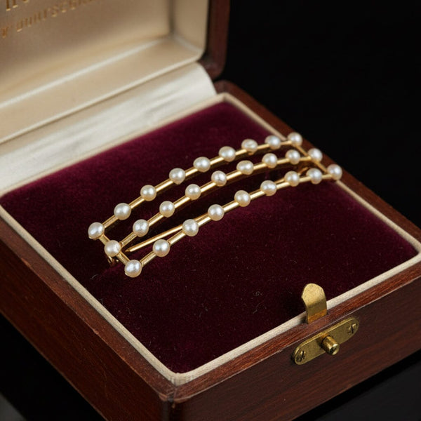 Edwardian Seed Pearl Bar Brooch in 14K Gold Antique