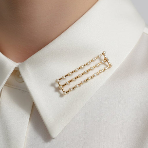 Edwardian Seed Pearl Bar Brooch in 14K Gold Antique