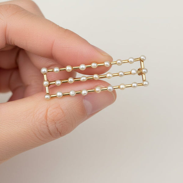 Edwardian Seed Pearl Bar Brooch in 14K Gold Antique