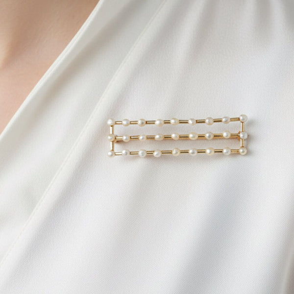 Edwardian Seed Pearl Bar Brooch in 14K Gold Antique