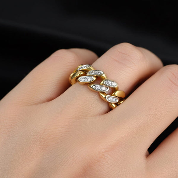 Vintage 18K Gold Chain Diamond Cuban Link Ring, 14.4 Grams
