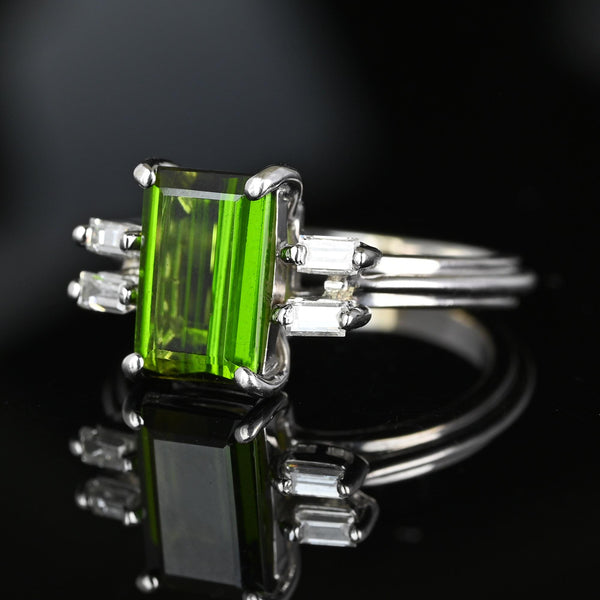 18K White Gold Baguette Diamond Green Tourmaline Ring - Boylerpf