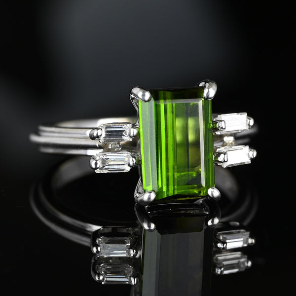 18K White Gold Baguette Diamond Green Tourmaline Ring - Boylerpf