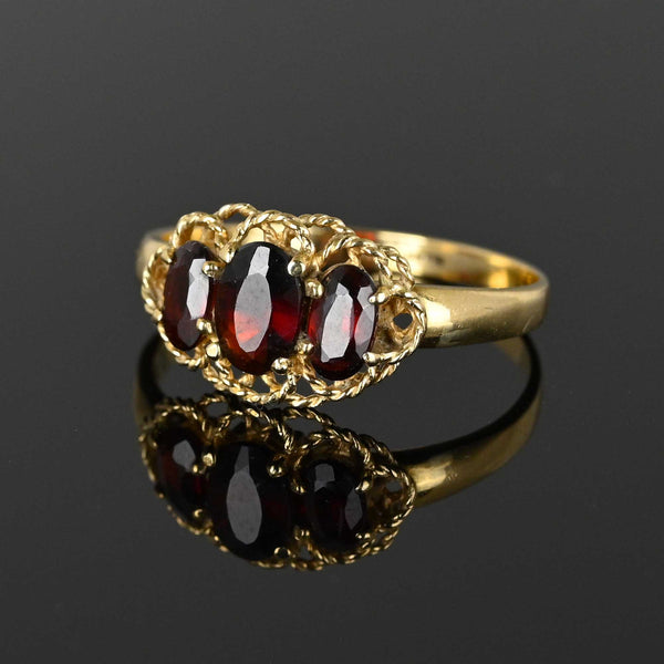 Ruby & Garnet Stone Modern Ring - Platear