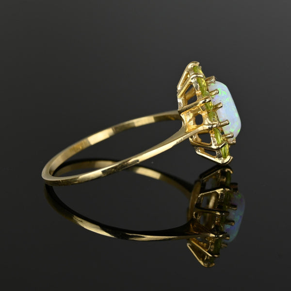 Vintage Gold Opal Cabochon Peridot Halo Ring - Boylerpf