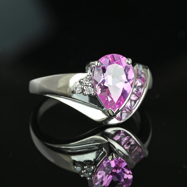 Vintage Pear Cut Pink Sapphire Diamond Ring in White Gold - Boylerpf