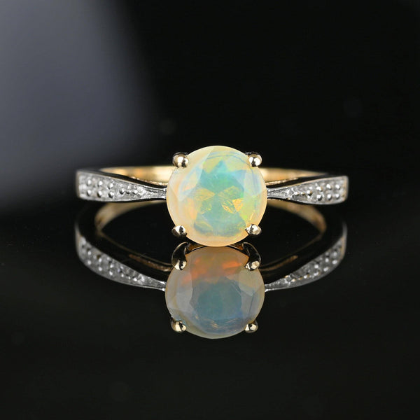 Vintage Diamond Solitaire Jelly Opal Ring in Gold - Boylerpf