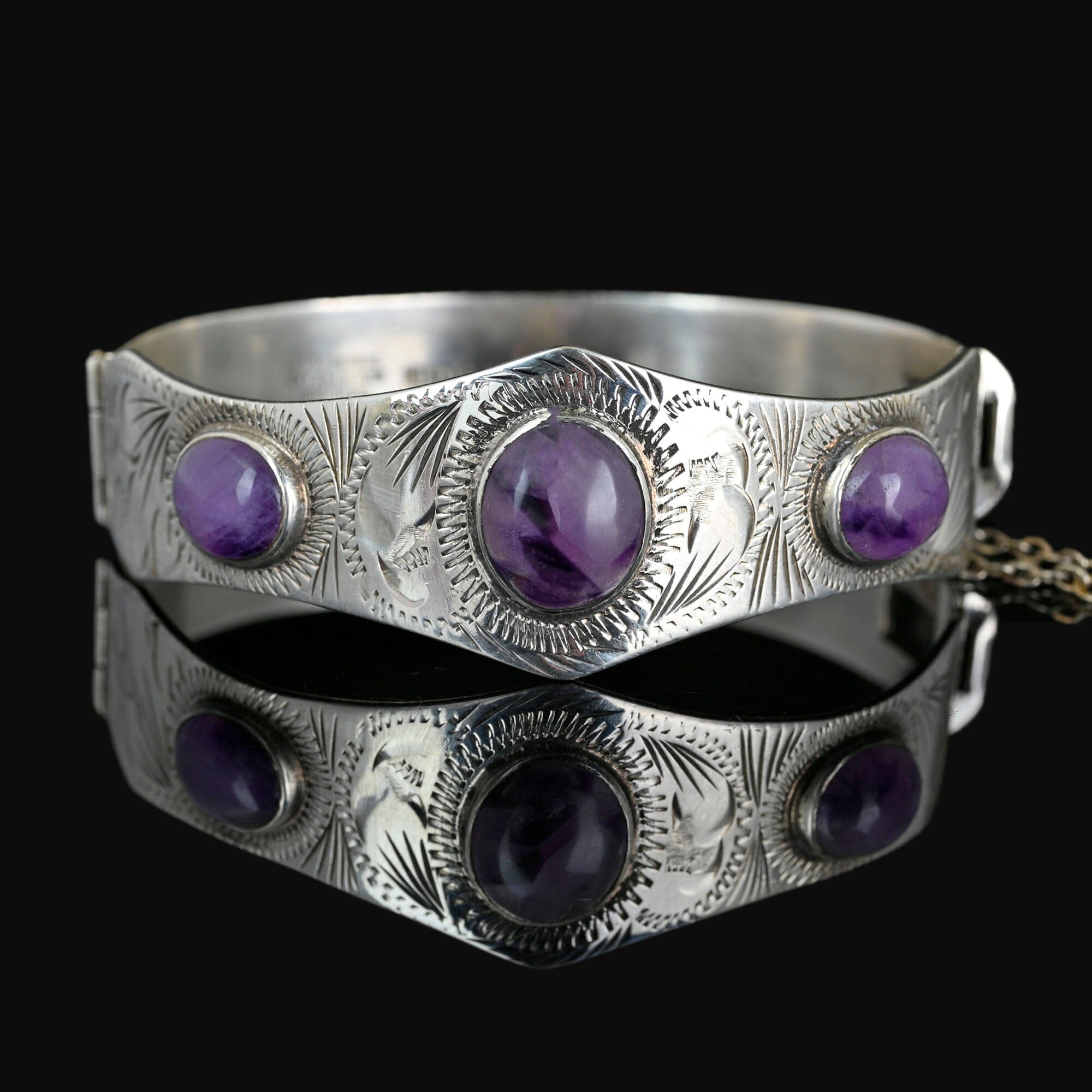 Hammered bracelet in deals silver and amethyst