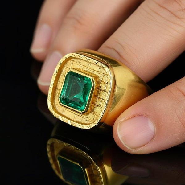 Heavy Vintage 18K Gold Natural Emerald Signet Ring - Boylerpf
