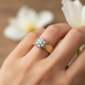 Vintage 14K Gold Daisy Cluster Diamond Ring