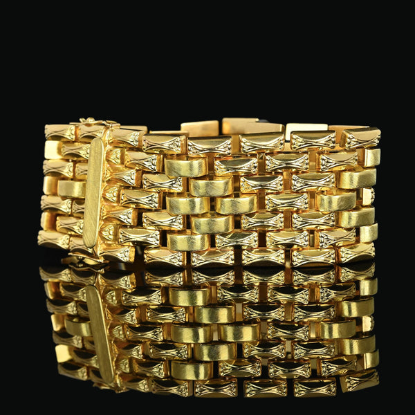 Retro 18K Gold Wide Panther Tank Link Bracelet, 74.8 Grams - Boylerpf