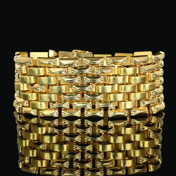 Retro 18K Gold Wide Panther Tank Link Bracelet, 74.8 Grams - Boylerpf