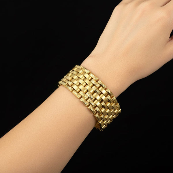 Retro 18K Gold Wide Panther Tank Link Bracelet, 74.8 Grams - Boylerpf