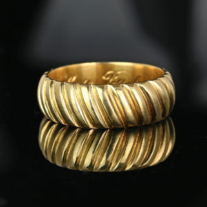 Superb 18K Gold Wide Diagonal Ribbed Wedding Band Ring - Boylerpf