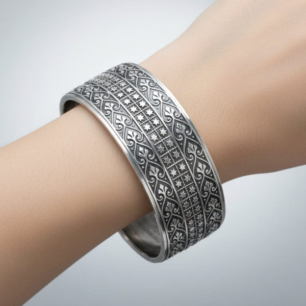 Antique Victorian Sterling Silver Engraved Bangle, 1885 - Boylerpf