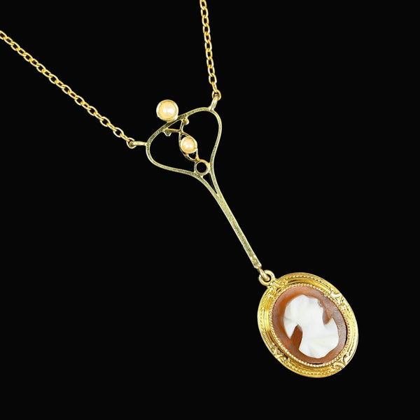 Antique Edwardian 14K Gold Shell Cameo Pendant Necklace